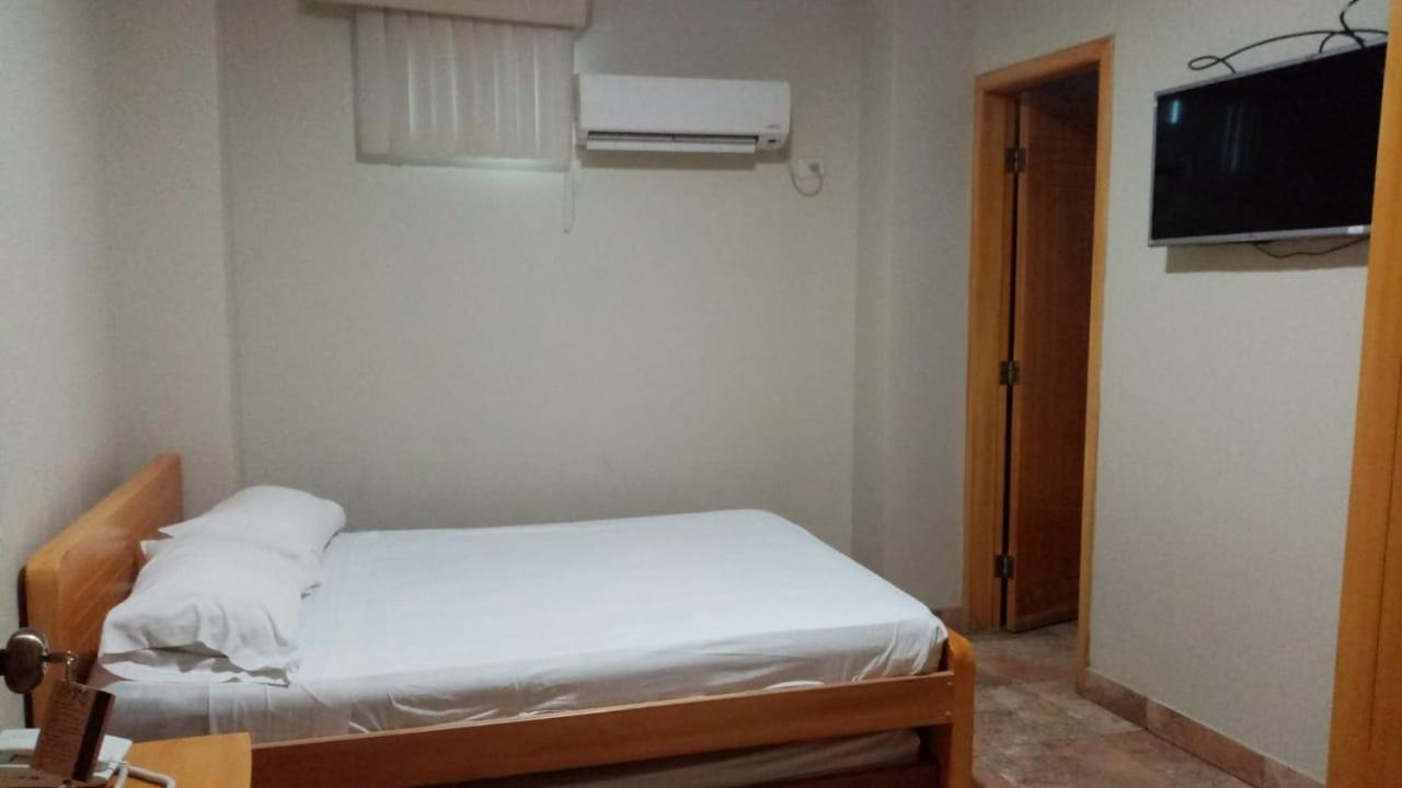 Hotel Marvento I Salinas  Buitenkant foto