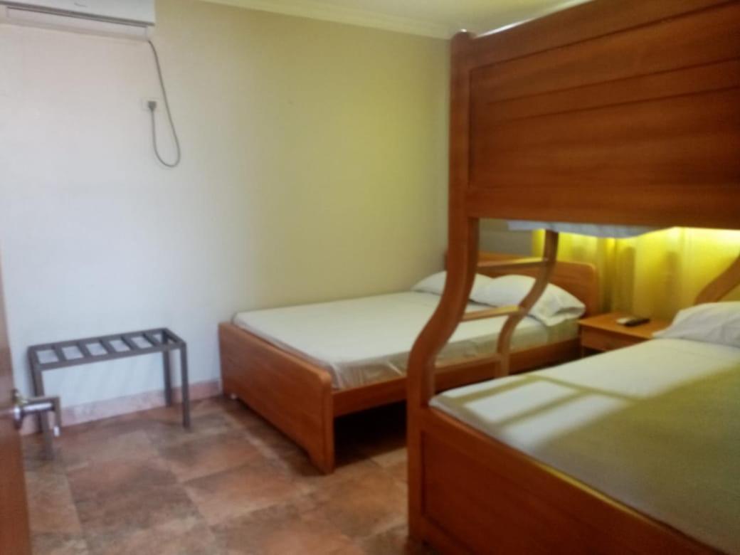 Hotel Marvento I Salinas  Buitenkant foto